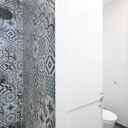 Проживание в семье In Shared In The Downtown Near Praca Da Figueira Лиссабон