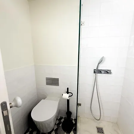In Shared In Rua Augusta Homestay