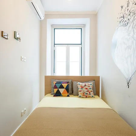 בית אירוח Rooms In Accommodation Shared In Rua Augusta *